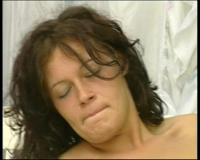 GERMAN PORN CLASSICS: शुरुआती छेद