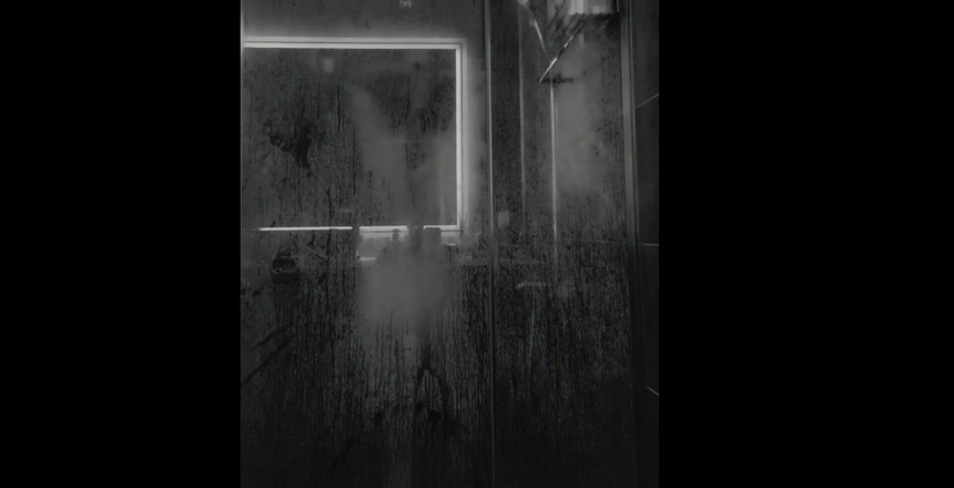 Goddess Misha Goldy: 更努力地享受金色的快乐，这种快感冲过那根鸡巴为我...