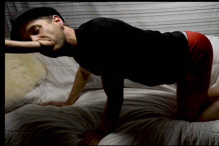 Cam Crest: Foot Job and BJ