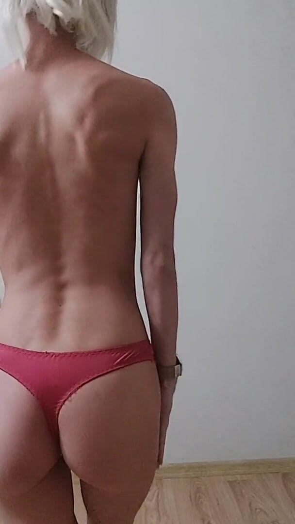 Wet Dripping Pussy: Сексуальна мініатюрна дівчина - збуджений секс-танець, стриптиз. Ідеальна дупа, ідеальне тіло