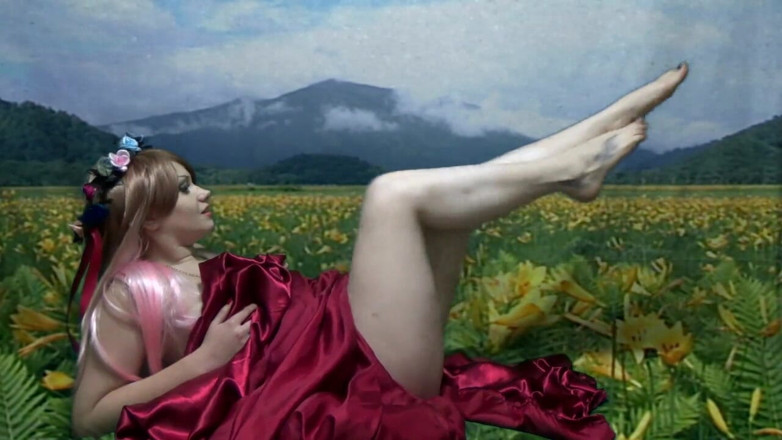 Goddess Misha Goldy: Smoking in the nature and teasing you