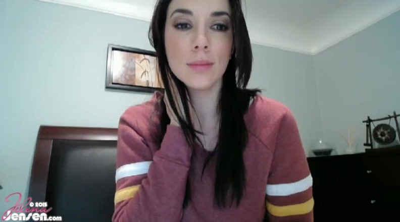 Jelena Jensen: Camshow jelena jensen si sditalina la figa calda