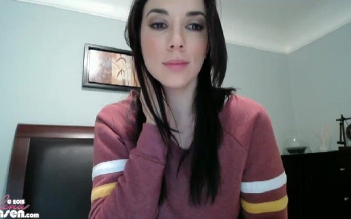Jelena Jensen: Pertunjukan webcam jelena jensen lagi asik fingering memeknya