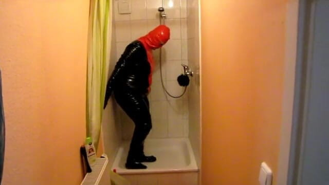 Anna Devot: Penalty - Cold shower