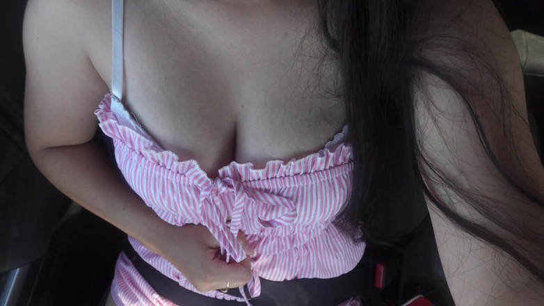 AmayaMori: Pinay Hintli evli kadın arabamda mastürbasyon yapıyor amıyla oynuyor sonra...