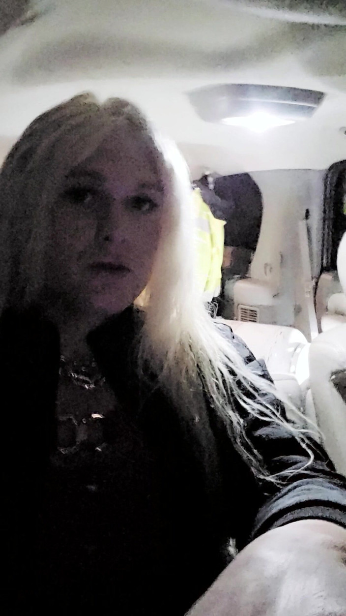 Darkfetish2k: Rauchen, 120er carplay