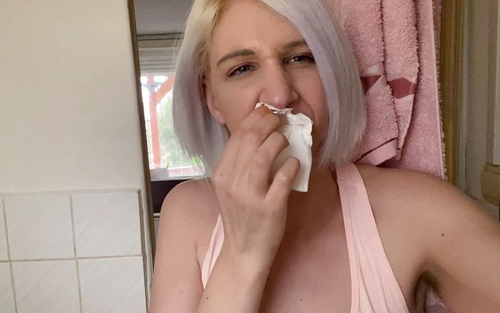 Cute Blonde 666: Vidéo de fétiche pour les nez