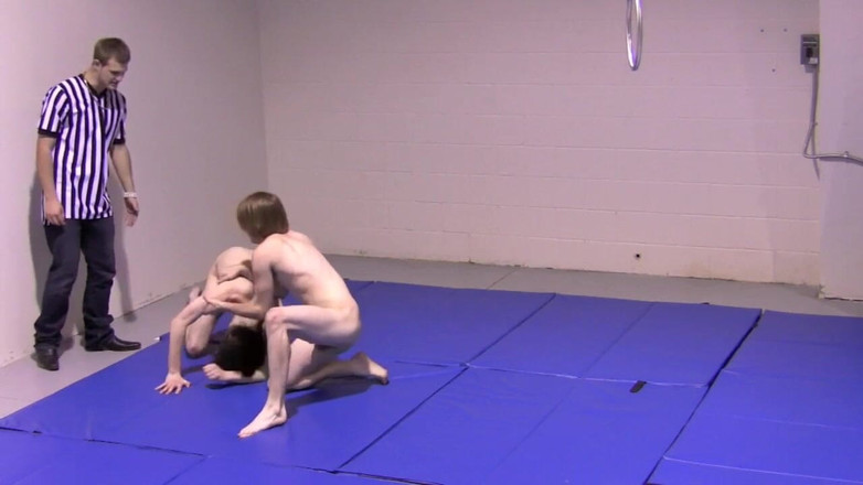 Dream Boy Bondage: 스트립 레슬링 - 챕터 2