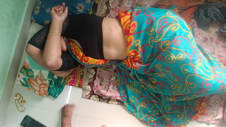 Pushpa studio: Uomo non sposato che scopa la moglie di un amico...