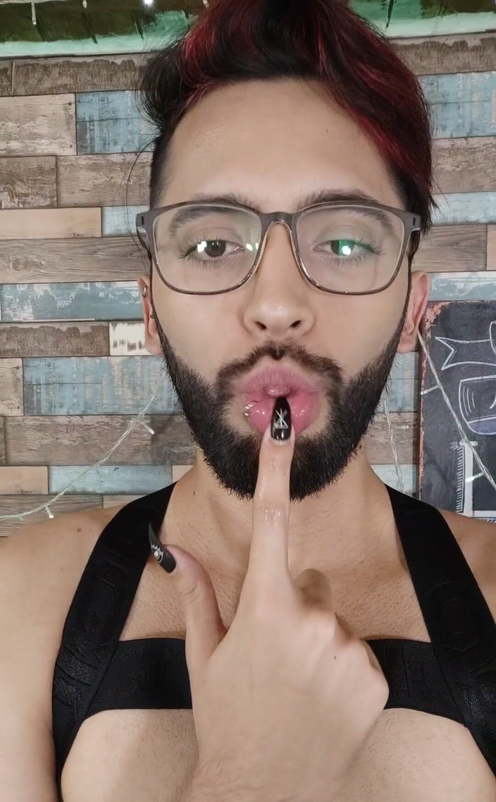 Camilo Brown: Honění po nadržené camshow