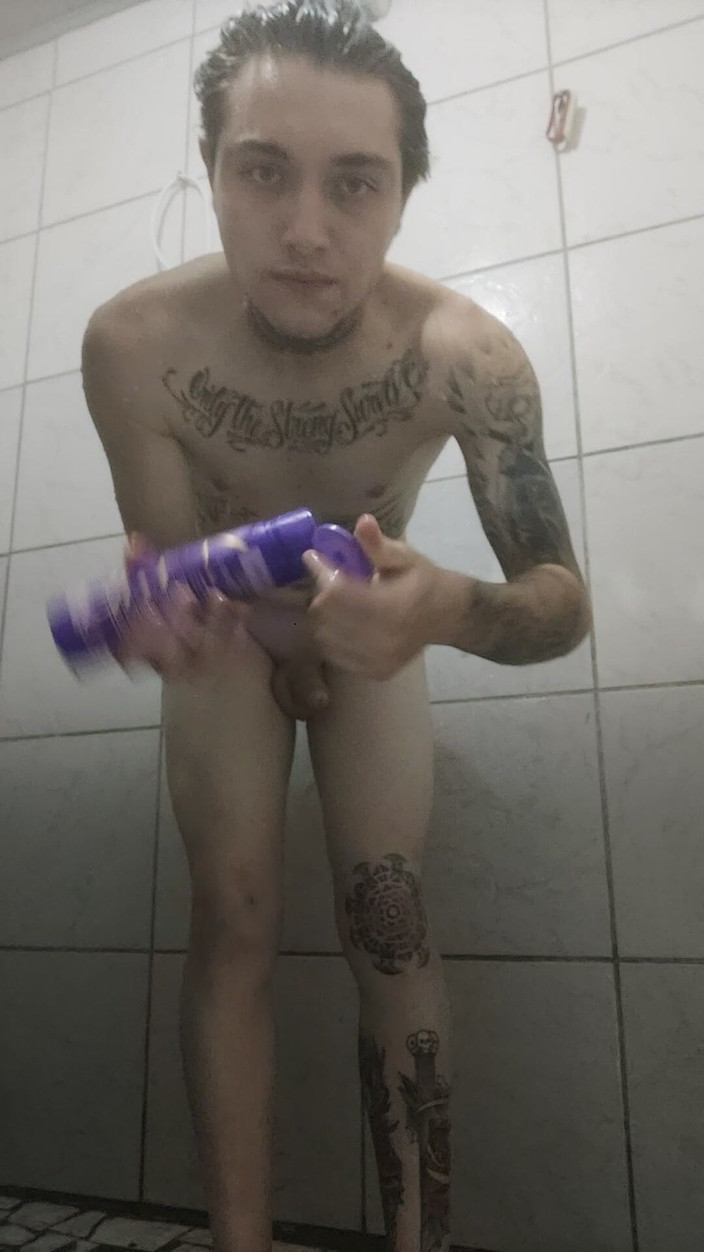 Daniel Tatuado E Safado: Banho