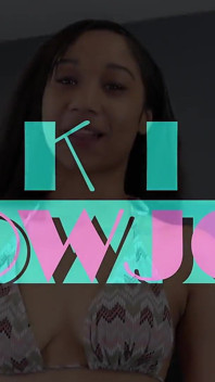 Alicia Reign Bikini Blowjobs