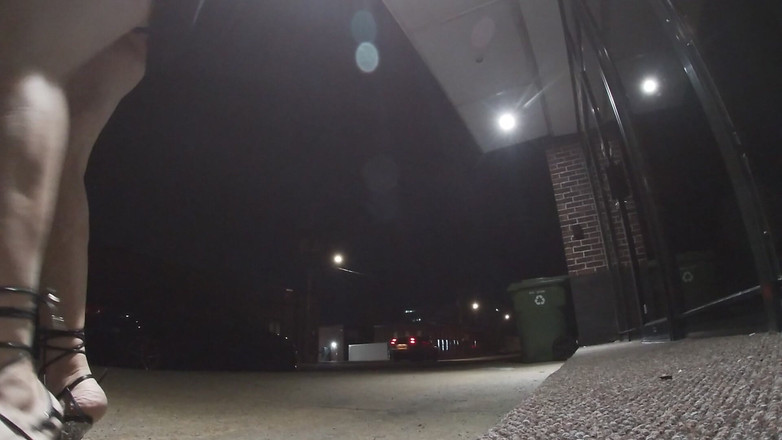 JonasBen: Efeminat matur CD-ul care se expune în aer liber la noaptea...