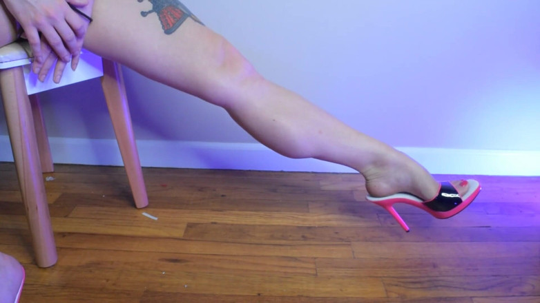 Deanna deadly: Calf muscle flex and show off in black and pink...