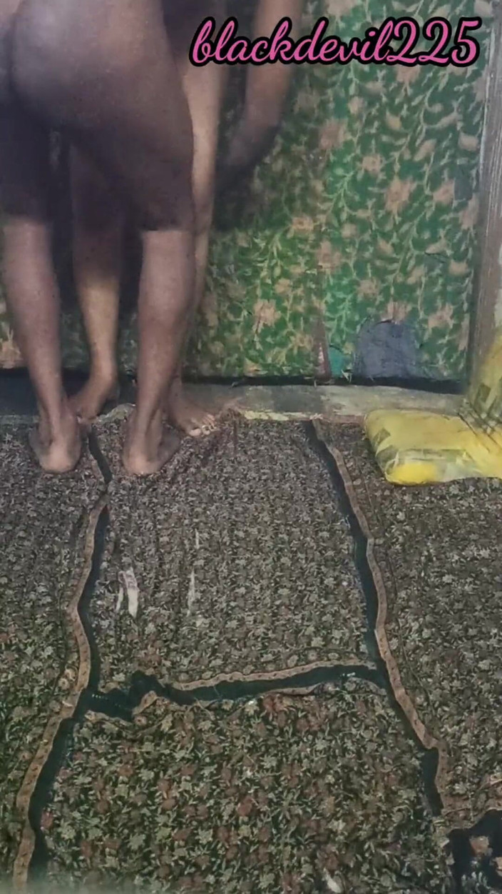 Mandadum: Ik neuk mijn vrouw