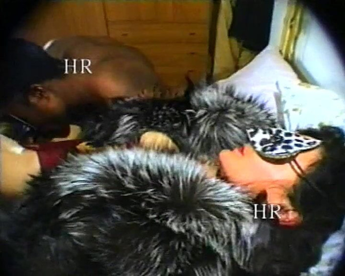 Hans Rolly: Vidéo porno scandaleuse entre italien et immigrant