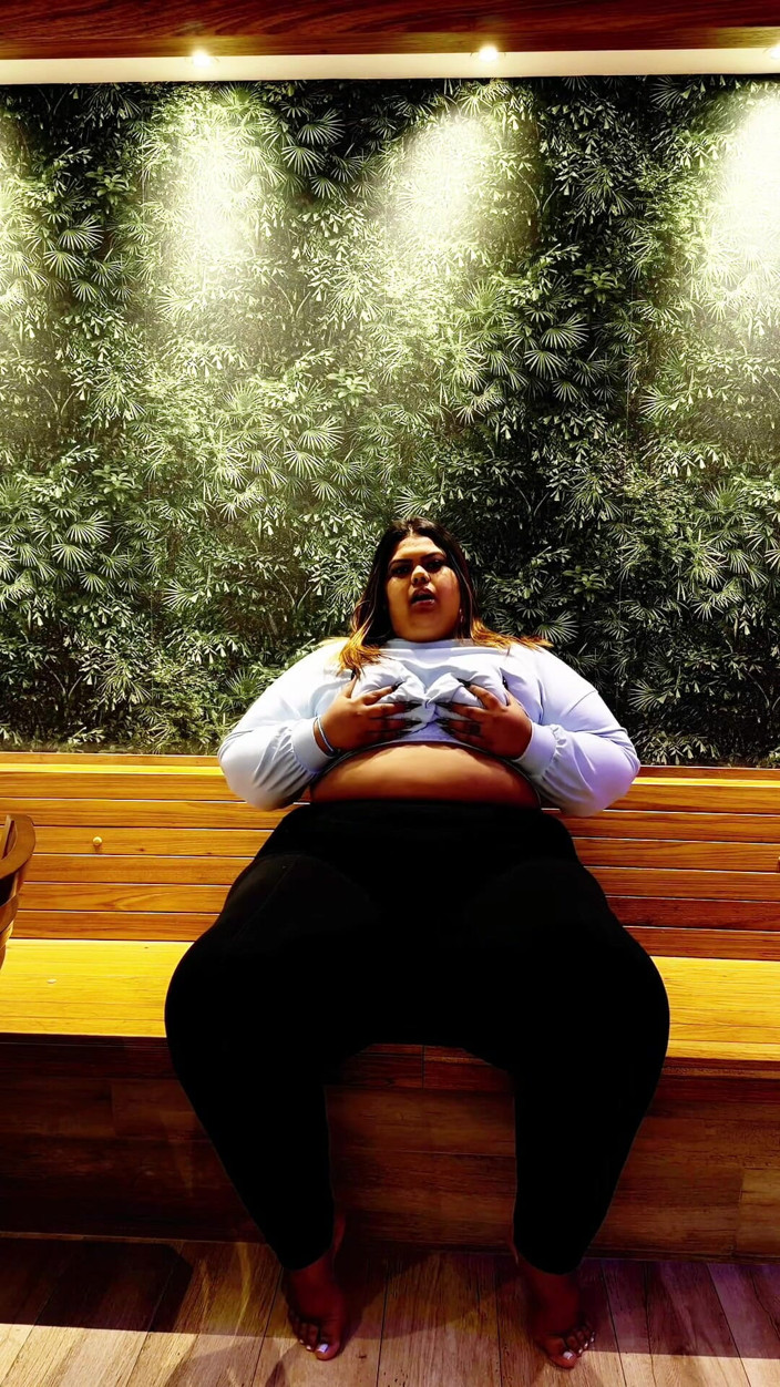 Bom bom bbw: Come Play with the Biggest BBW