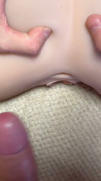 Estoy Follando Una Muñeca Por El Culo.
