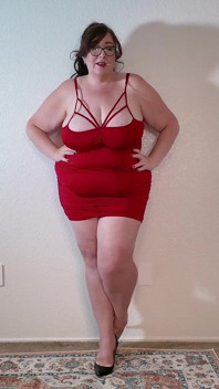 Married BBW MILF Asks Favor Gets Covered in Cum