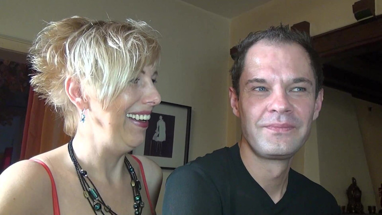 Old & Young: Orgie, compilație lesbiană, sex în trei și futai cu ejaculare