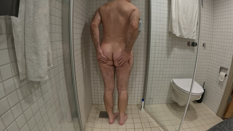 TheDane1122: Air mani kekasih isteri saya pada pantat saya