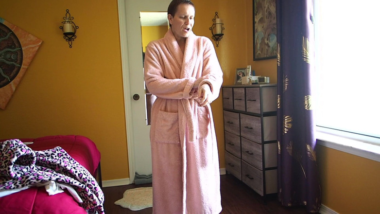 Aurora Willows: 时装秀性感服装