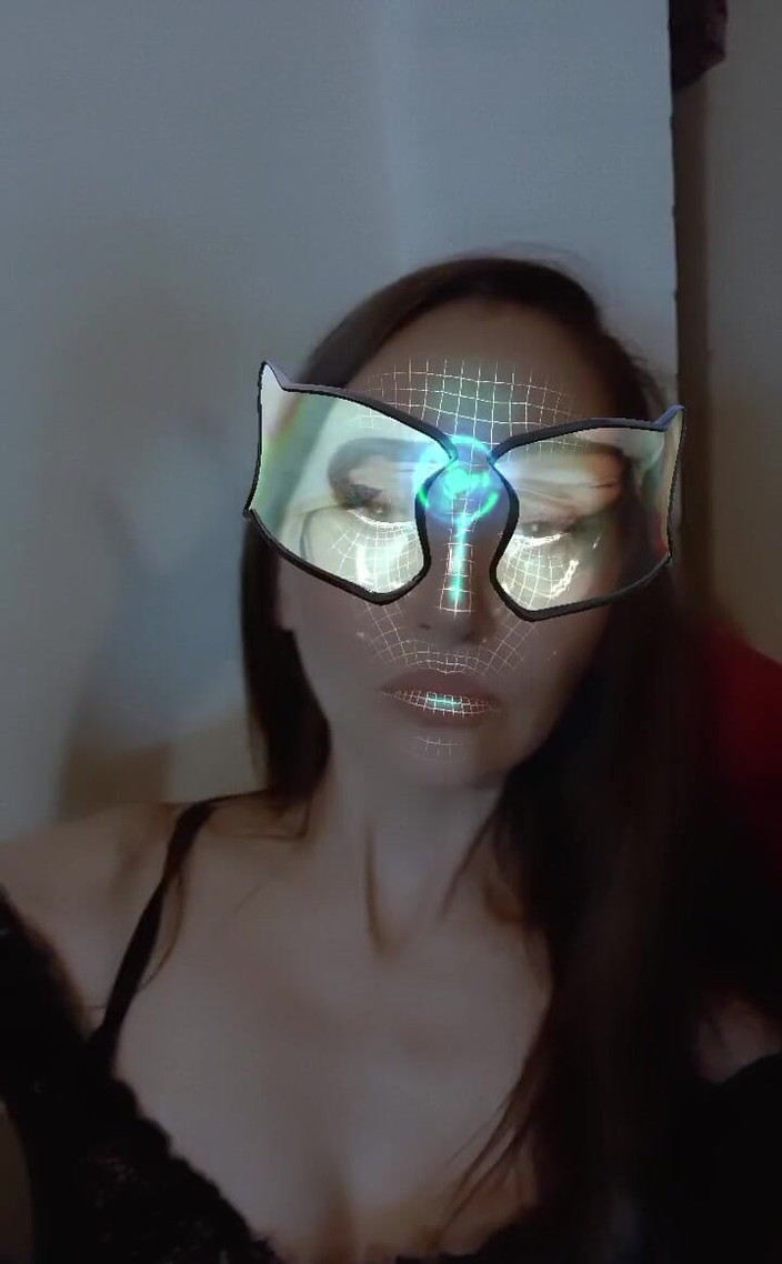 Dominatrix Redsonyja: Help the Queen to Sit on Tron. Part 3