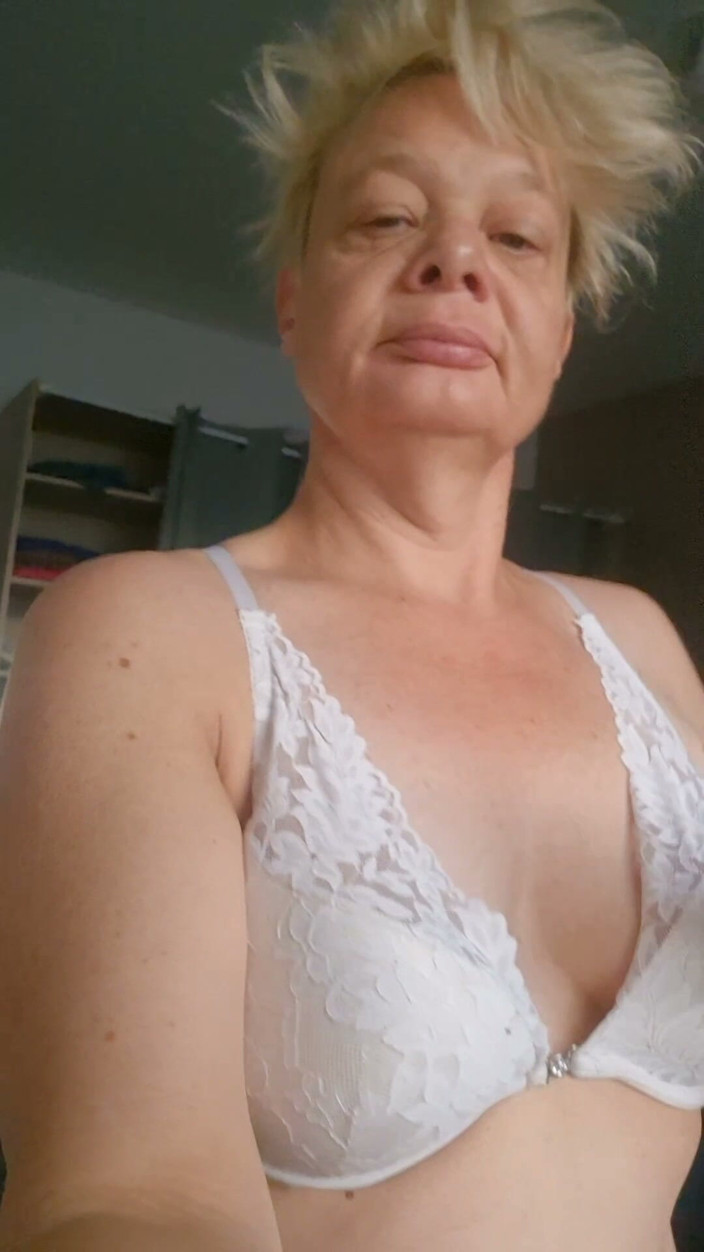 Sofy13: Hej älskling, går du med mig för