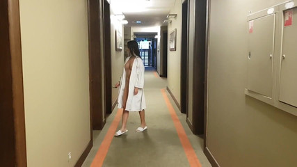 Sweet Buttocks: Otel odasına gidiyorum