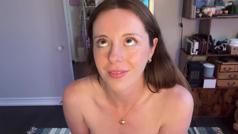 Nadia Foxx: Da vicino che ti implora di ricevere un facciale