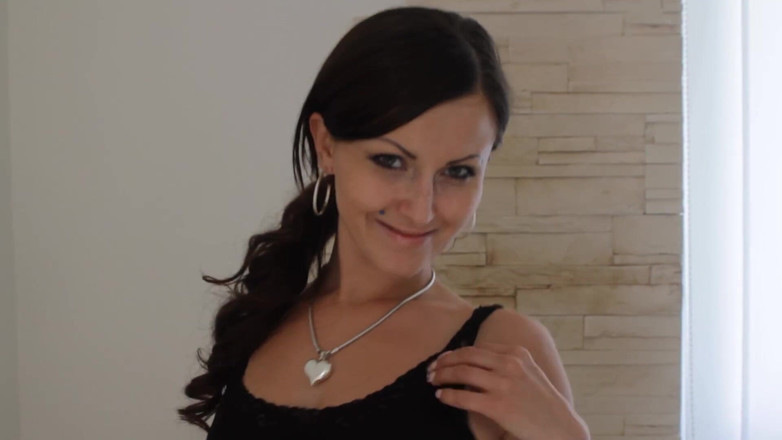 Gazongas: Brunette beauties masturbating properly