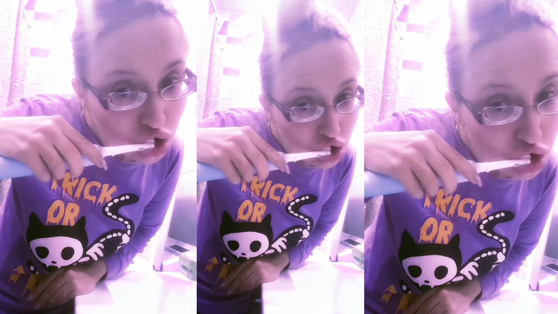 FinDom Goaldigger: Asmr Diş Fırçası Kulaklıkta Dinle