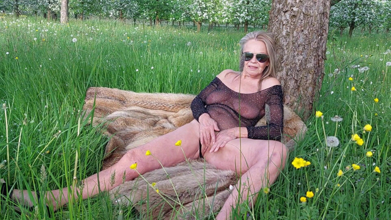 martinawest: Granny Is Getting off While Masturbating Outside and Screaming!