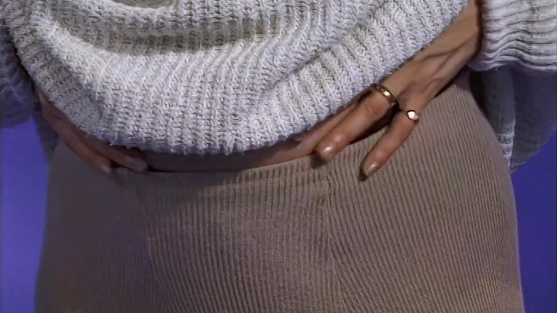 GGG John Thompson OLD STYLE: ggg - spuit in mijn gezicht! Harige slet krijgt de volle...