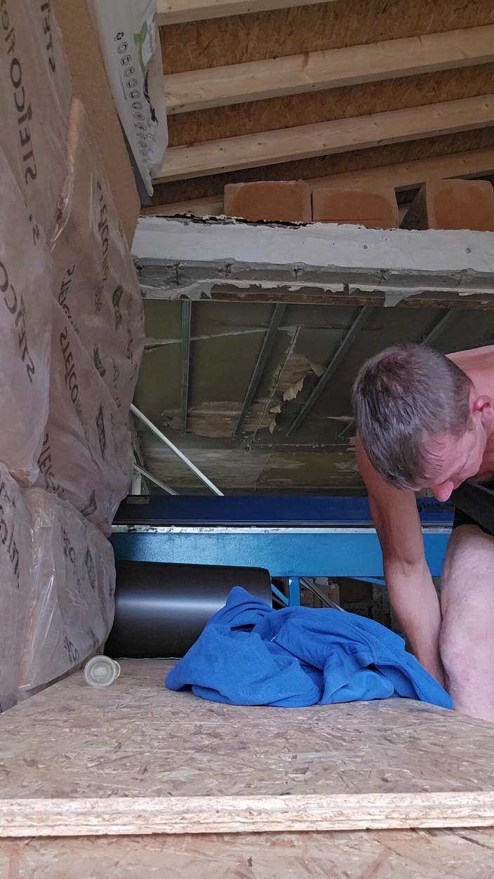 Chris_snoopy_91: Nadržená v práci, Šukej mě a masturbuj až do konce