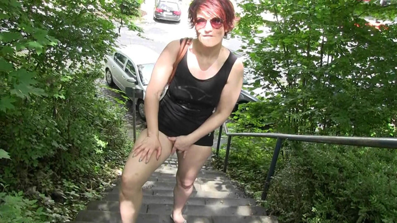Popp Sylvie: Volkspark mainz - seks di luar ruangan
