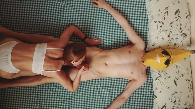 Anal Fans Couple: Cute Girl Sucking Dick