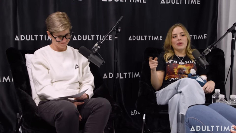 Adult Time Podcast: Gizelle Blanco &amp; Anna Claire Clouds Pheromonen, Scissoring &amp; der Busch | der...