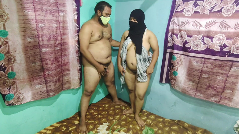 Gulaab: Sexy Muslim Bich Dancing