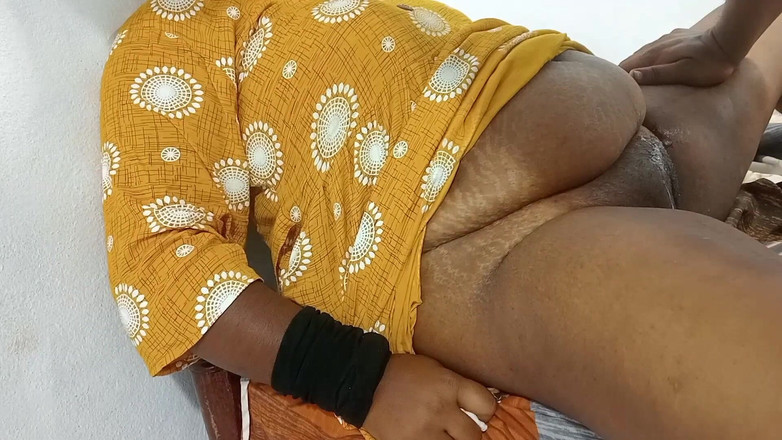 Veni: Istri tamil ini memeknya dientot habis-habisan sampai mengerang keenakan