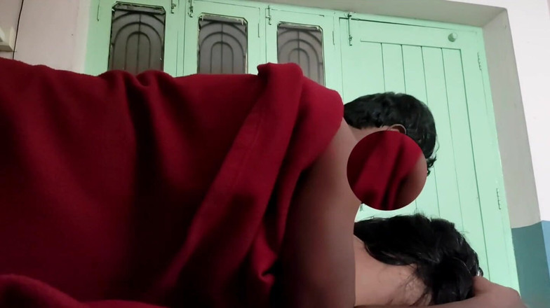 Hindiaudioadda1: Seks analny pod kocem