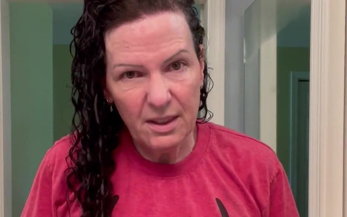 Beth Mc.Kenna: ¡Estoy teniendo un feliz viernes! ¿Estas?