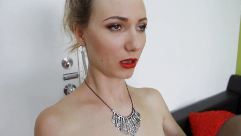 Angel The Dreamgirl: Profesor entrenando a los asistentes: la primera experiencia