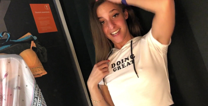 Amirah Adara: Převlékárna