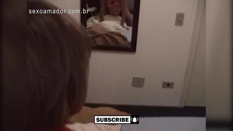 Amateurs videos: Man passes lubricating gel before fucking the ass of a...