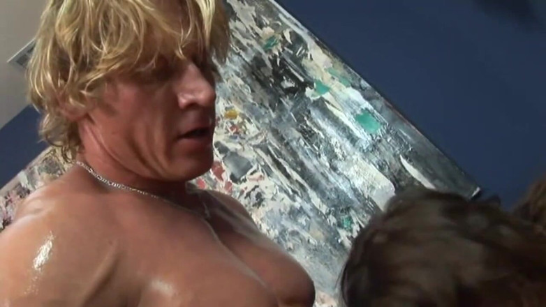 American Idol X: Very sexy threesome party with big boobs and muscle guy
