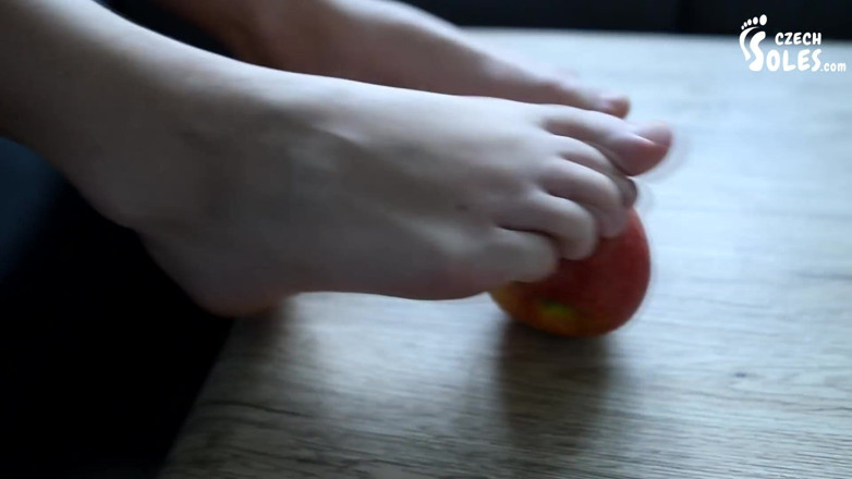 Czech Soles - foot fetish content: Nikola's skillful toes and pretty bare feet