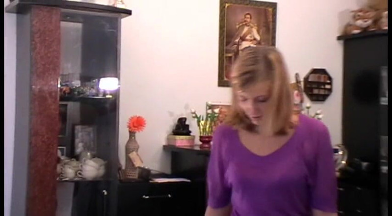 Foot Girls: Soft feet trampling