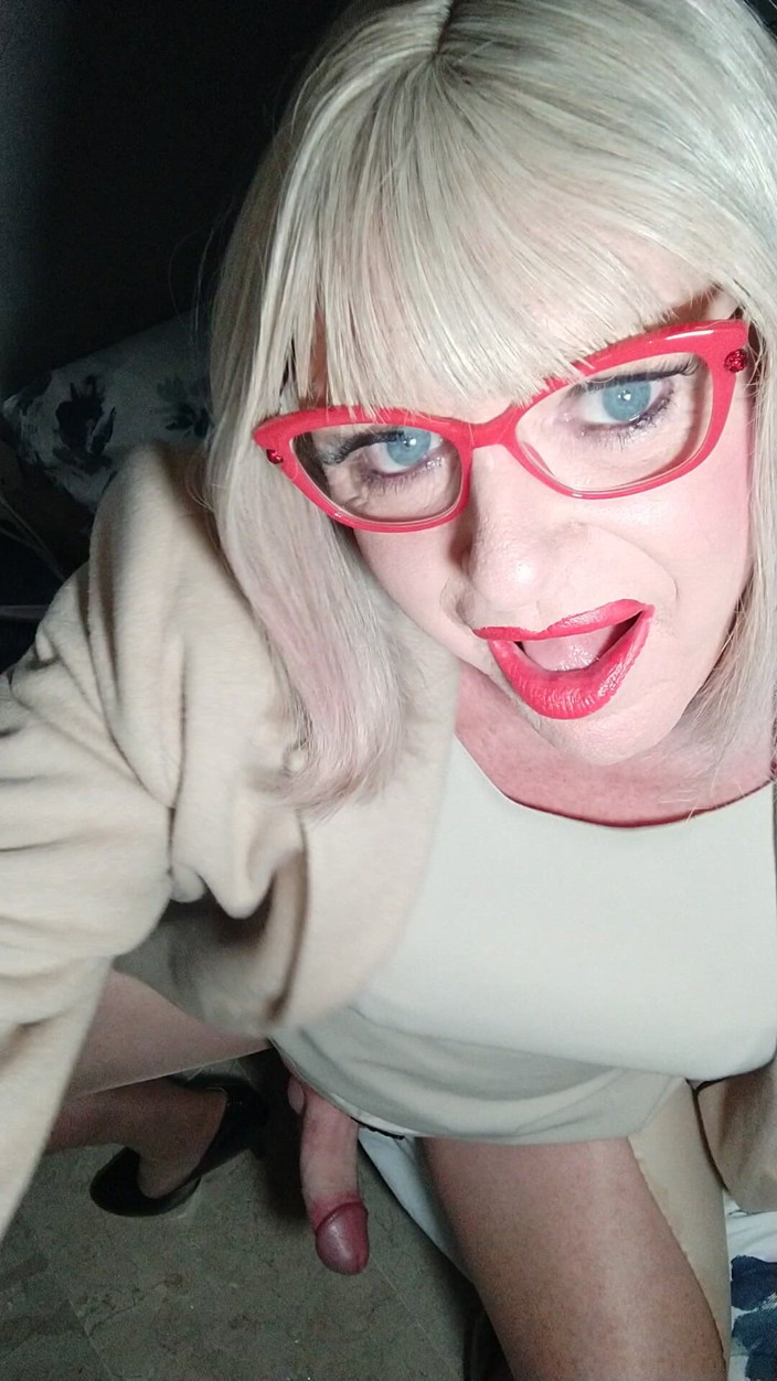 Emma Browne: Little Secretary