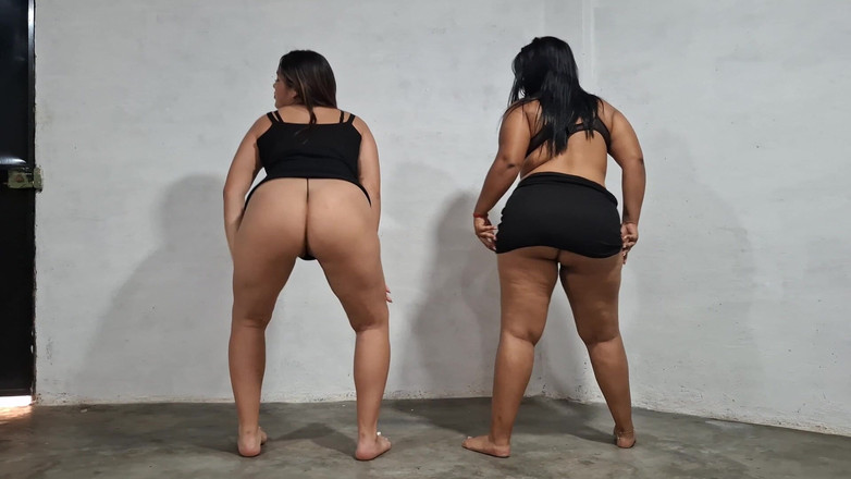 SugarPose: Dvě latinoameričanky s velkým zadkem se svlékají a tančí spolu